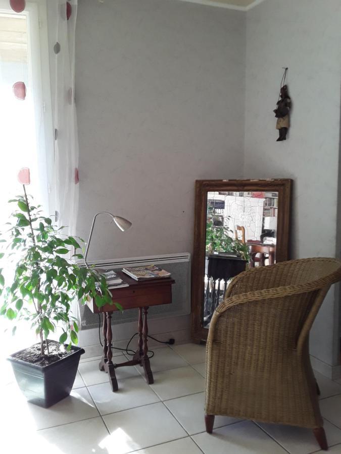 Chez Patricia Apartment Beauchalot Bagian luar foto