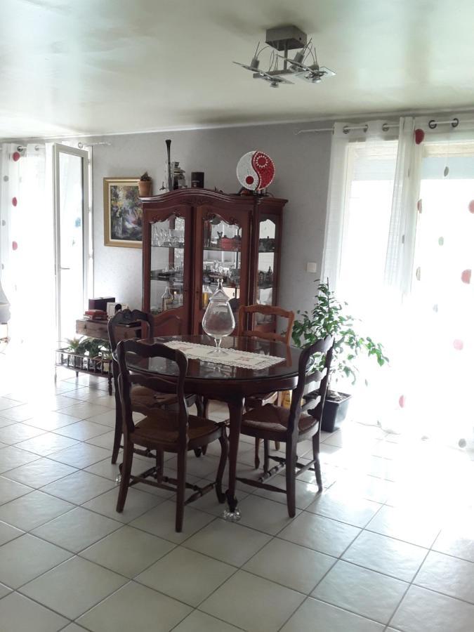 Chez Patricia Apartment Beauchalot Bagian luar foto